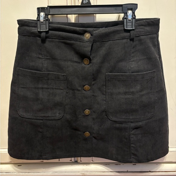 Haute Rogue skirt - Picture 1 of 3